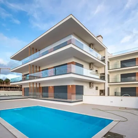 Mid-summer Dream Nazaré